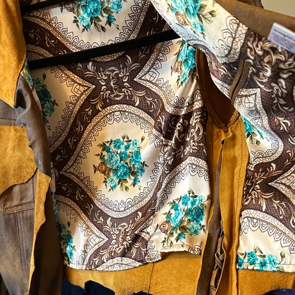 Two-Tone Brown Suede Western-Style Women's Leather Jacket - Picture 6 of 16